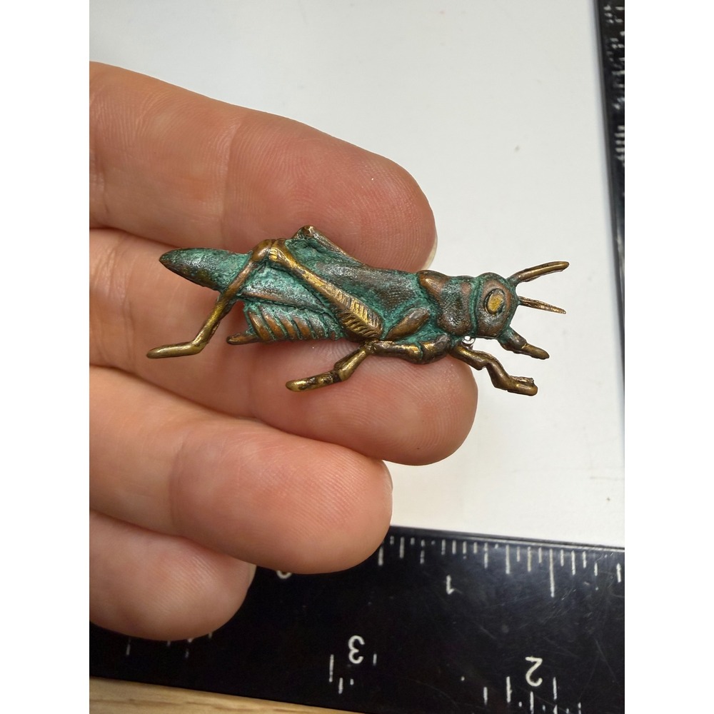 Vintage Verdigris Grasshopper Brooch Pin Bronze Tone Insect Cricket Jewelry